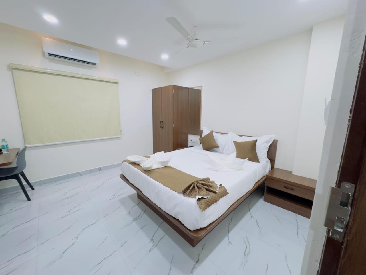 Hotel Apex Inn Hyderabad Airport Exterior foto
